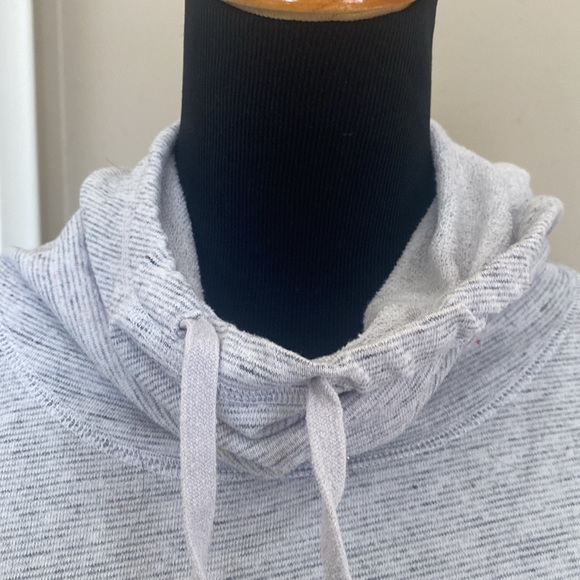 Champion Elite Gray Stripe Kangaroo Pocket Funnel Neck Pullover Hoodie - Picture 2 of 8